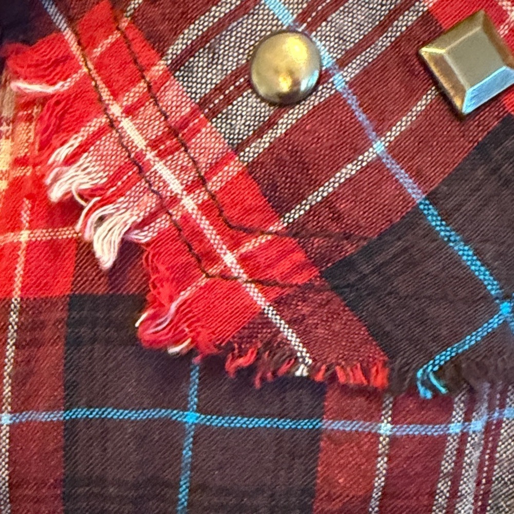 ☎️☎️☎️bogoho ☎️☎️☎️Forever 21 Red and Black Plaid Button-Down Shirt - Picture 5 of 12